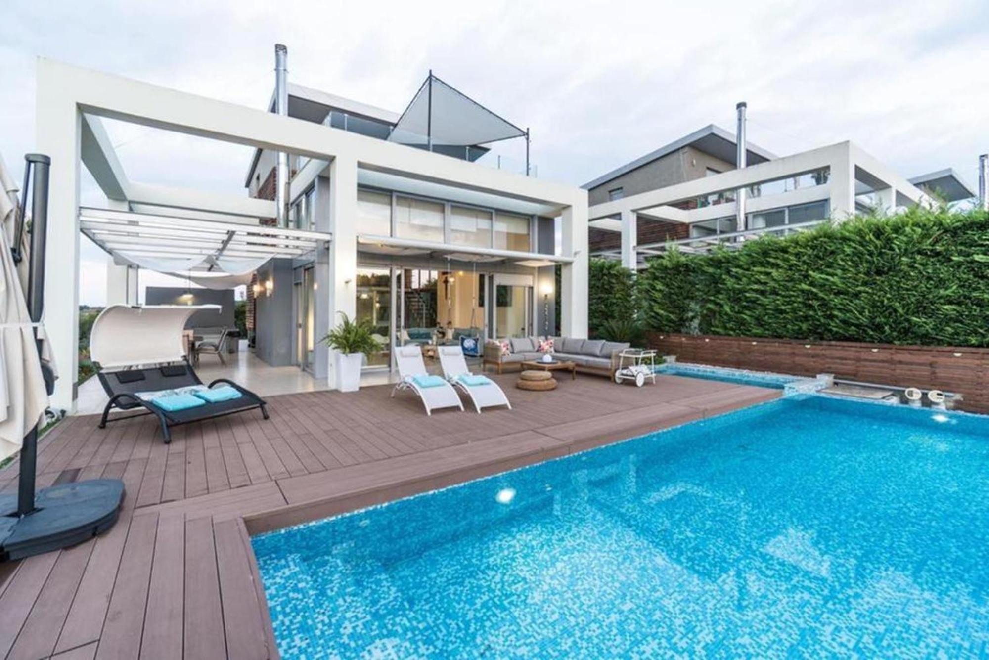 Island Villa Sani Sea View מראה חיצוני תמונה